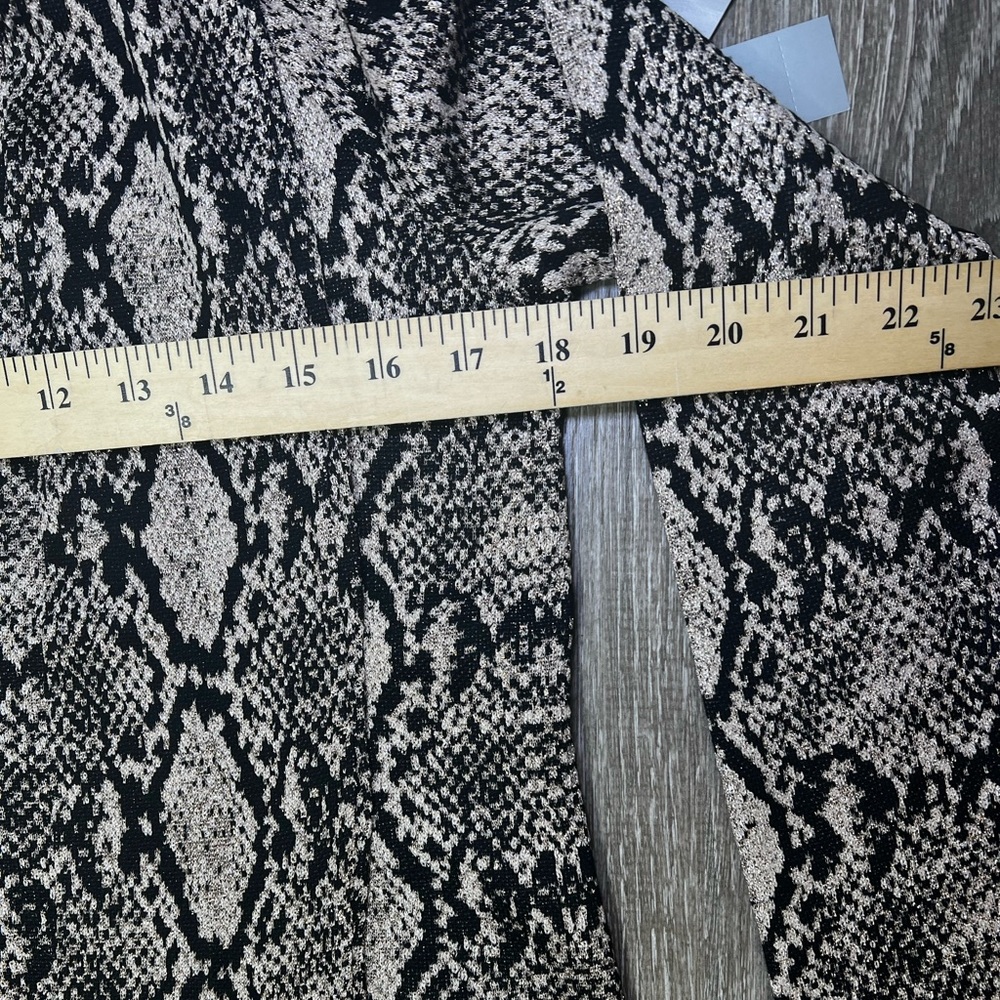 Chico's Double Espresso Python-Print Tie Neck Sweater Size Medium, Chico's 1 - Picture 14 of 14